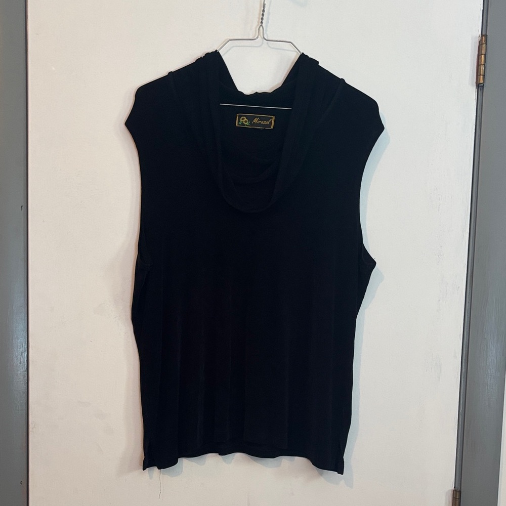 3/$5🌷 Mirasol Black Sleeveless Cowl Neck Top